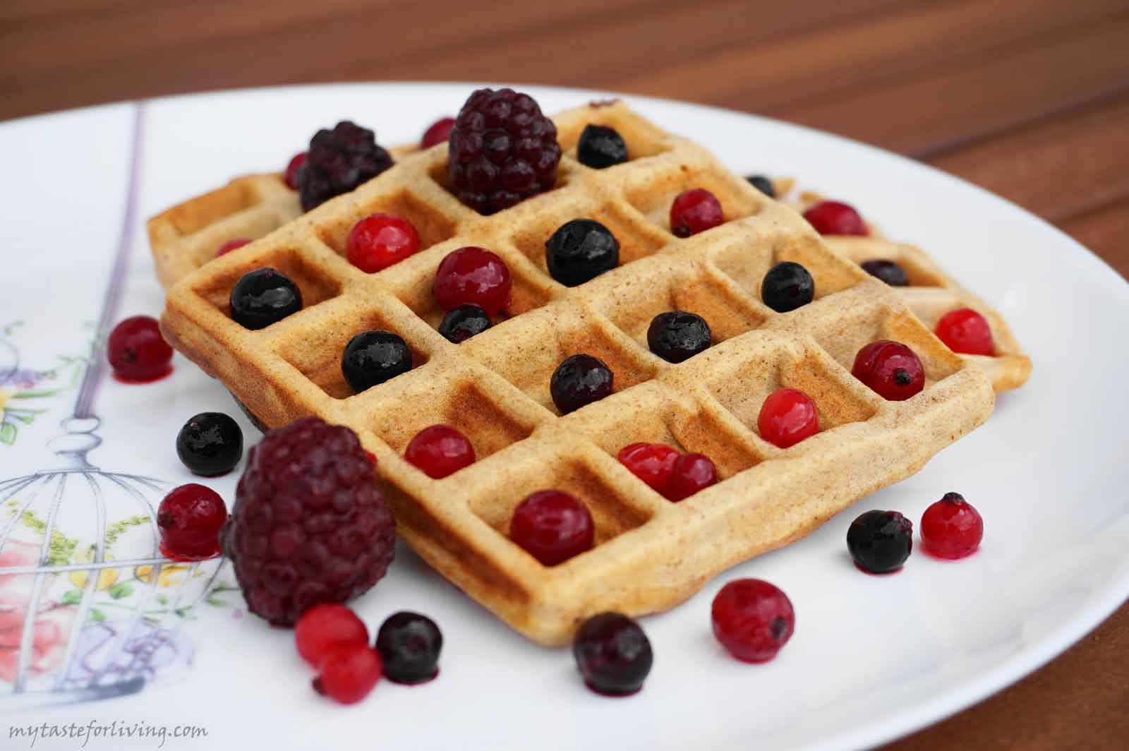 I offer you a recipe for waffles with whole wheat flour, which are very appetizing and delicious, and can be prepared very quickly.
