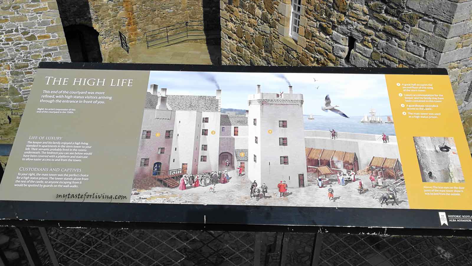 Замъкът на Чернотата (Blackness castle) е крепост от 15-ти век, близо до село Blackness, Шотландия, разположен на южния бряг на река Фирт ъф Форт (Firth of Forth). Използван е за филмова локация на сериала „Друговремец“ (Outlander) под името Форт Уилям, където главния герой Джейми Фрейзър е бичуван от Черния Джак Рандал. 