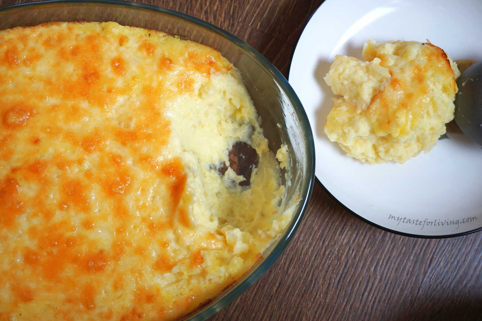 Delicious casserole made from mashed potatoes with sour cream, cheddar (or yellow cheese), stewed in butter onion and garlic, baked in the oven.