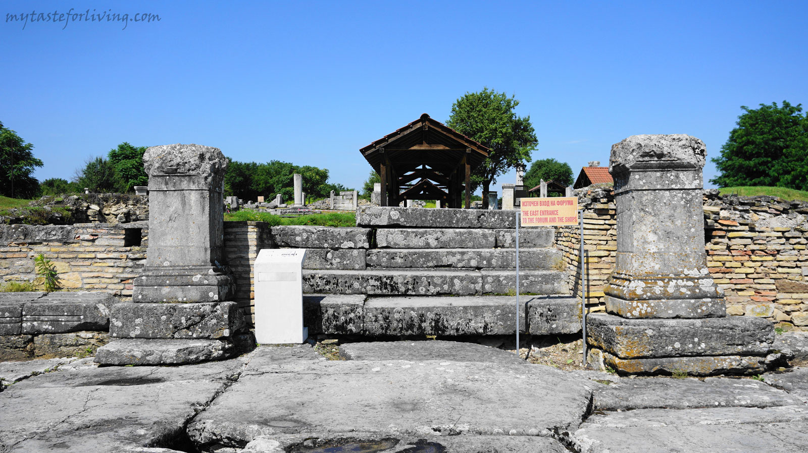 The remains of the early Byzantine town of Nicopolis ad Istrum (translated "City of Victory on the Danube") are located about 20 km north of the town of Veliko Tarnovo, Bulgaria, on the road to Ruse.